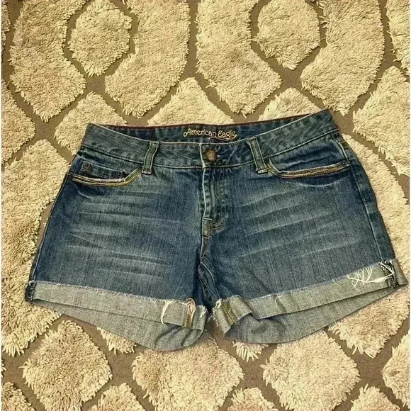 American Eagle Vintage Blue Cuffed shorts size 4 - Picture 2 of 9